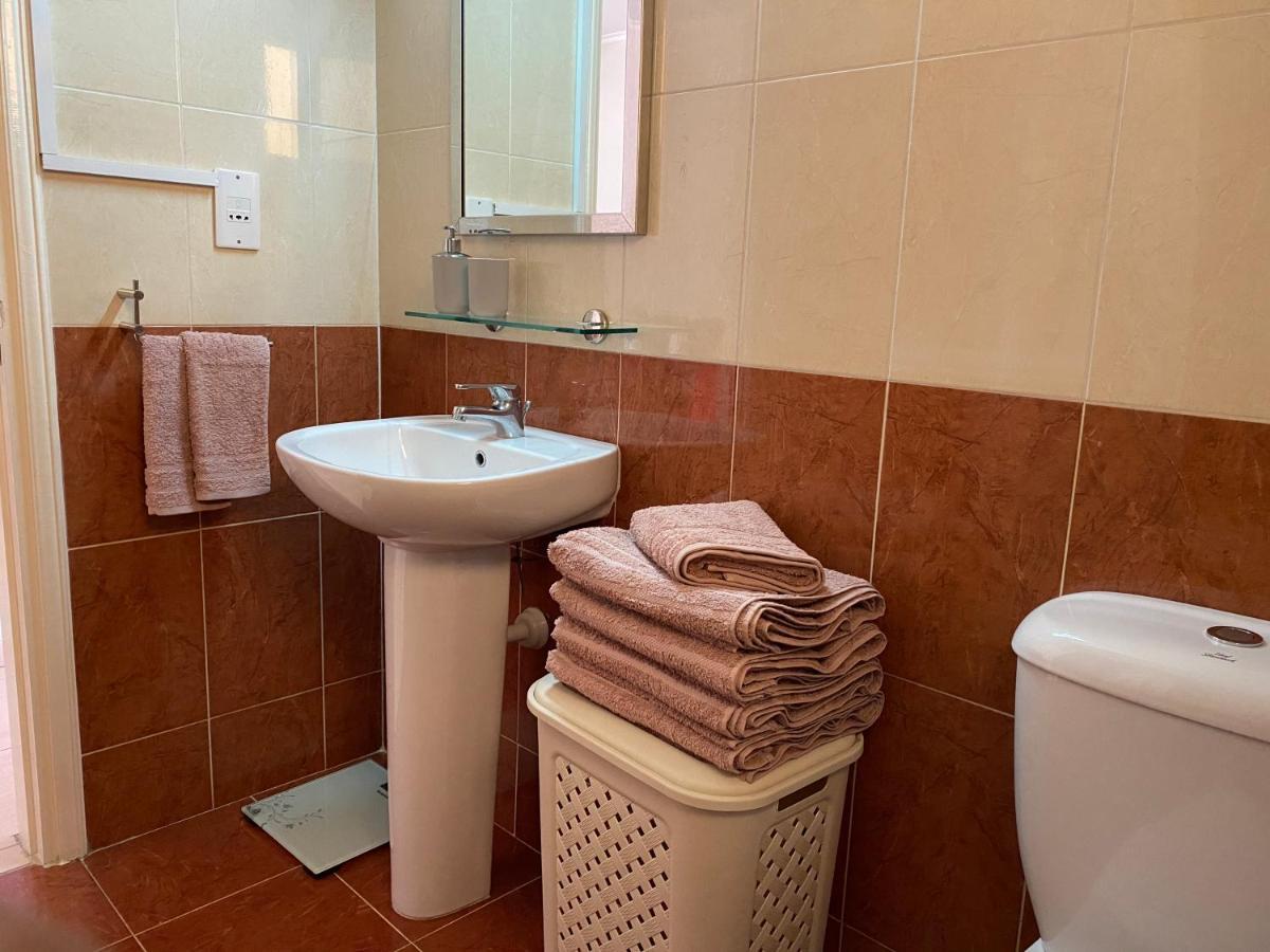 Apartament Holiday City Center Larnaca Zewnętrze zdjęcie
