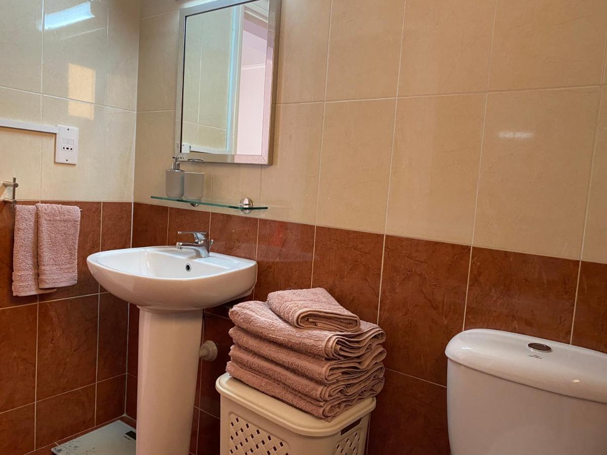 Apartament Holiday City Center Larnaca Zewnętrze zdjęcie